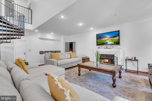 16901 FEDERAL HILL CT, Bowie, MD 20716
