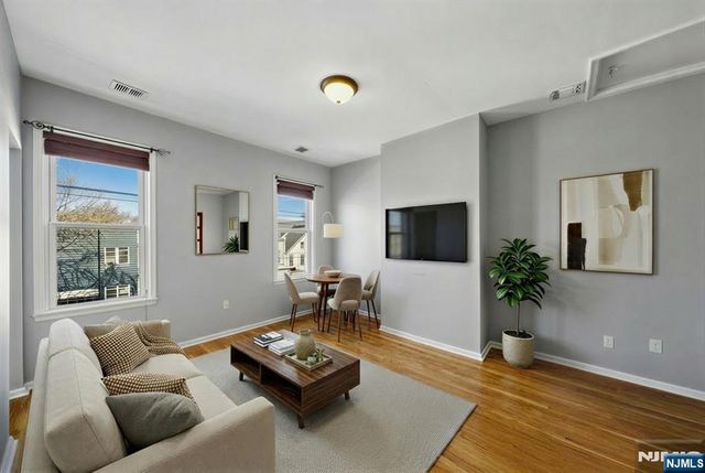 364 New York Avenue 3, Jersey City, NJ 07307