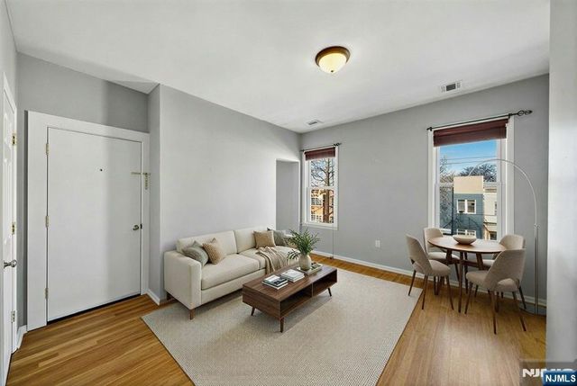 364 New York Avenue 3, Jersey City, NJ 07307