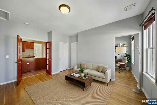 364 New York Avenue 3, Jersey City, NJ 07307