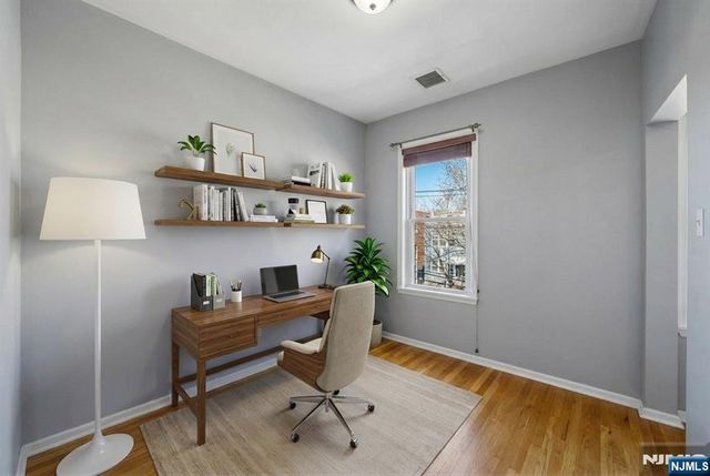 364 New York Avenue 3, Jersey City, NJ 07307