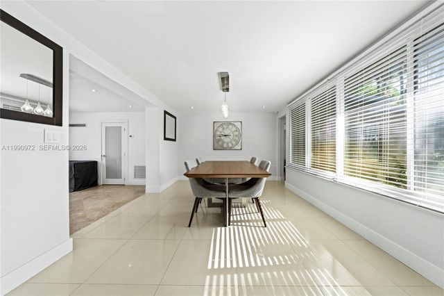 217 E Acre Dr, Plantation, FL 33317