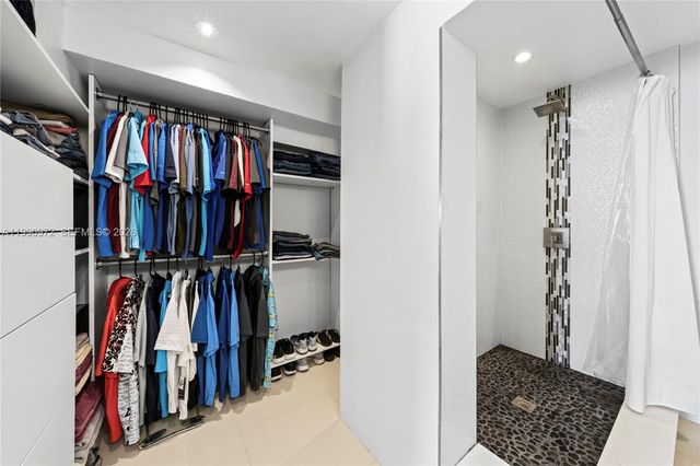 217 E Acre Dr, Plantation, FL 33317