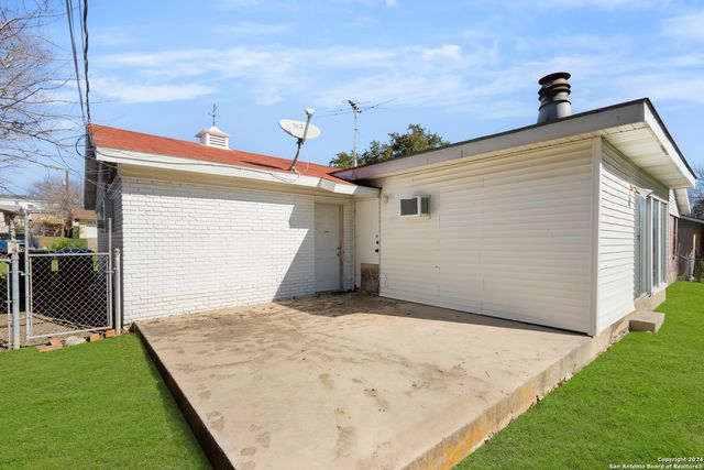 806 NORTHSTAR DR, San Antonio, TX 78216