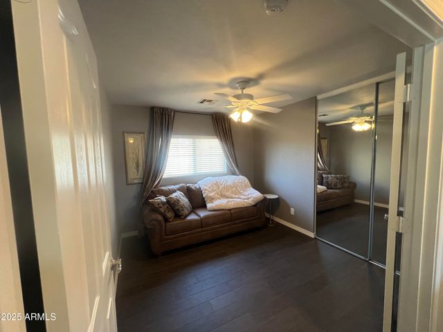 15481 W CAMERON Circle, Surprise, AZ 85379