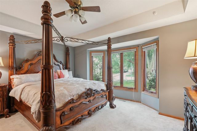 1824 NW 90th Street, Clive, IA 50325