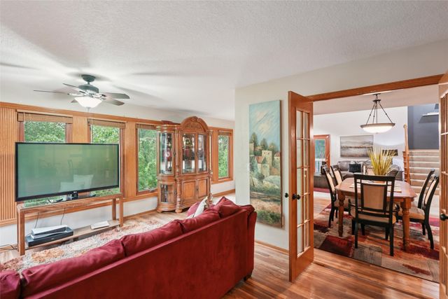 1824 NW 90th Street, Clive, IA 50325