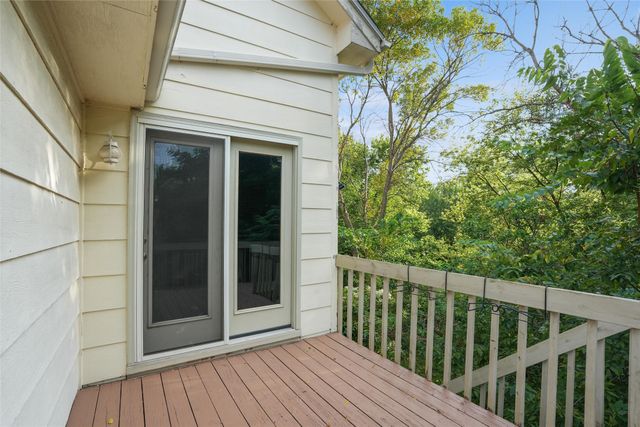 1824 NW 90th Street, Clive, IA 50325