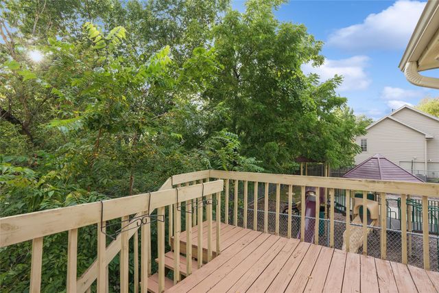 1824 NW 90th Street, Clive, IA 50325