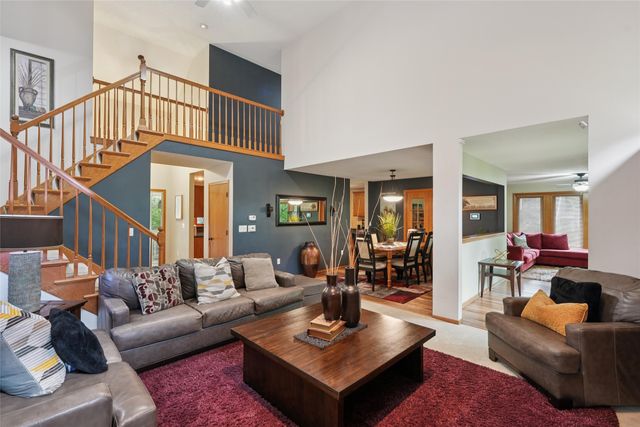 1824 NW 90th Street, Clive, IA 50325