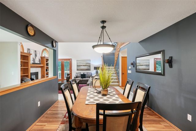 1824 NW 90th Street, Clive, IA 50325