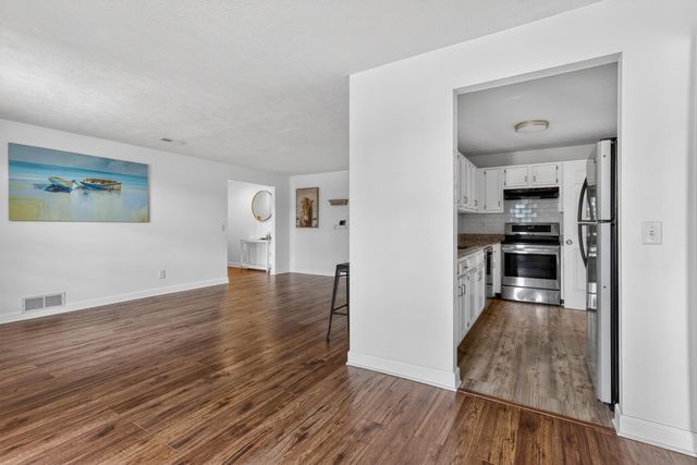 23 Highland Meadows Circle, 8, Highland Heights, KY 41076