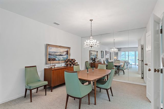 4 Oak Brook Club Drive F102, Oak Brook, IL 60523