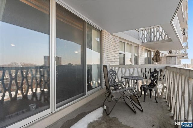 2000 Linwood Avenue 6E, Fort Lee, NJ 07024