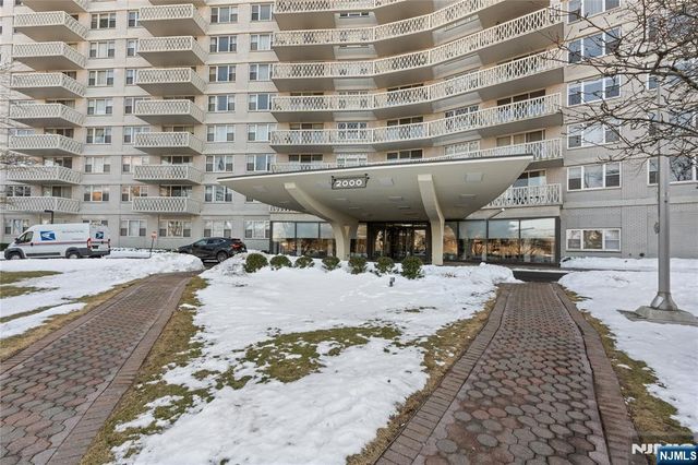 2000 Linwood Avenue 6E, Fort Lee, NJ 07024