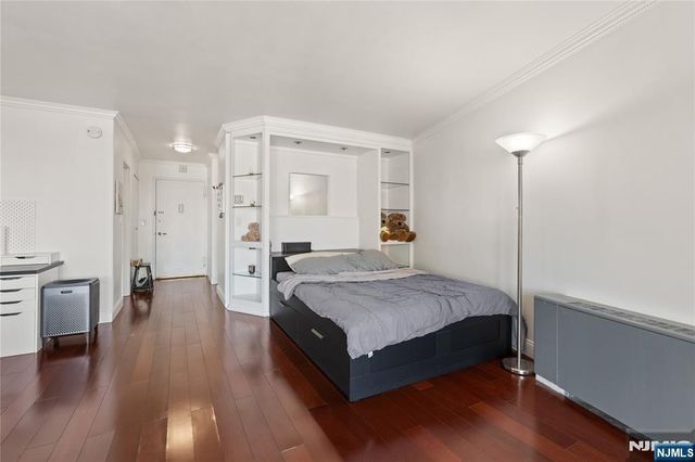 2000 Linwood Avenue 6E, Fort Lee, NJ 07024