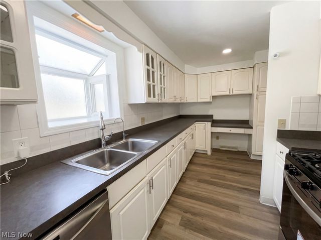 28095 Bassett Road, Westlake, OH 44145