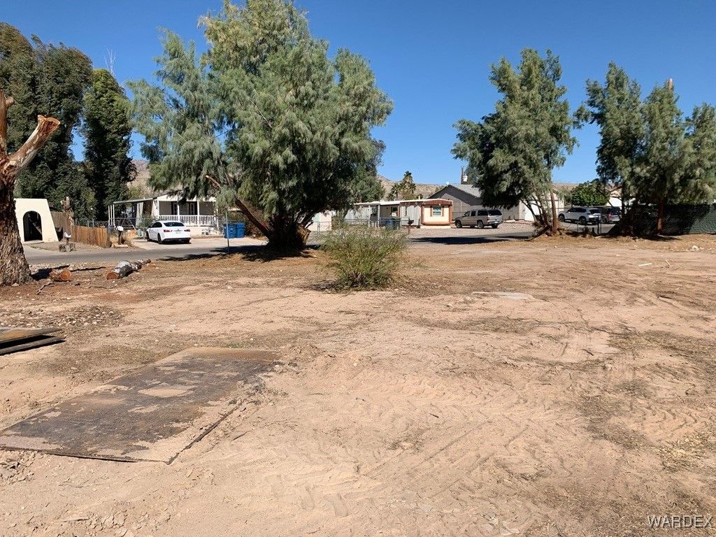 321 Riverwood Lane, Bullhead City, AZ 86442