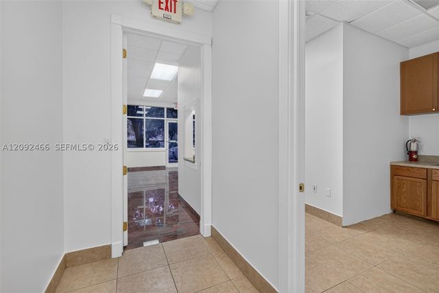 9700 Stirling Rd 104B, Cooper City, FL 33024