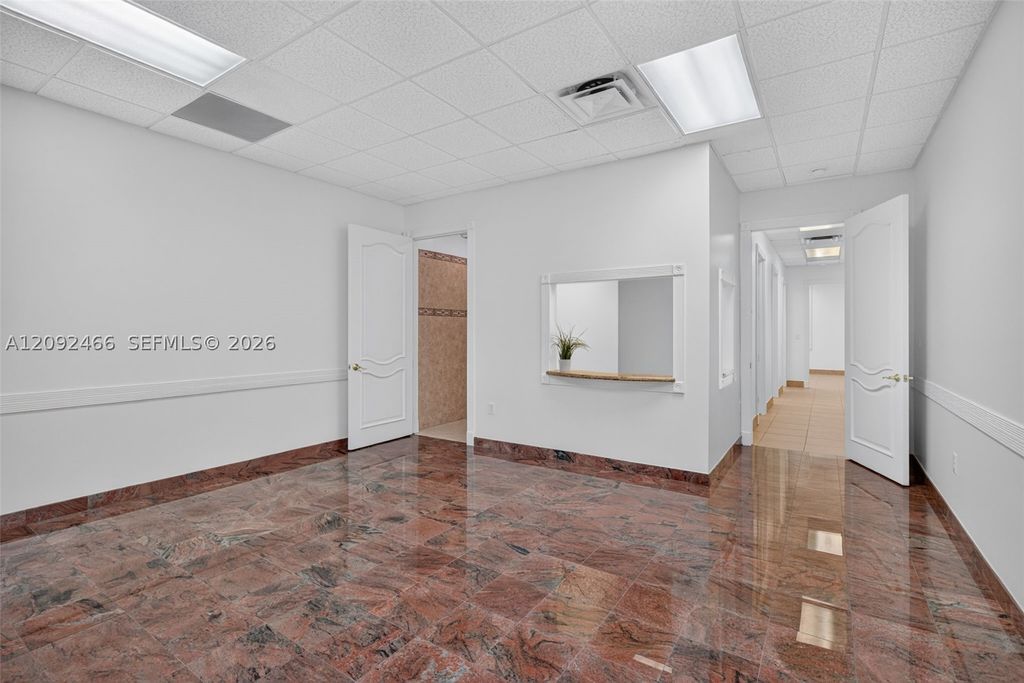 9700 Stirling Rd 104B, Cooper City, FL 33024