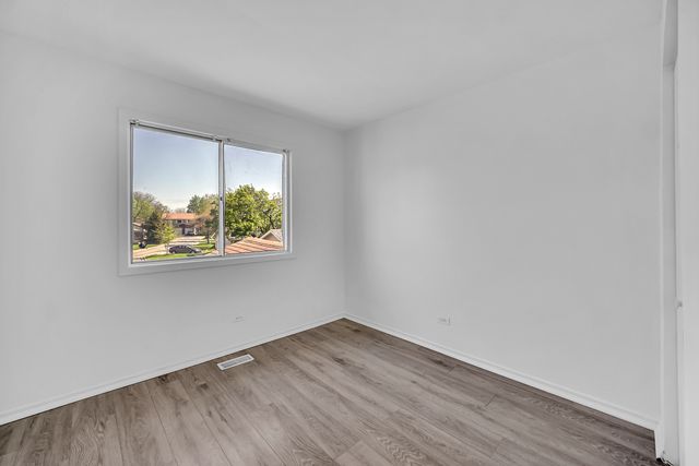 526 Alton Court, Carol Stream, IL 60188