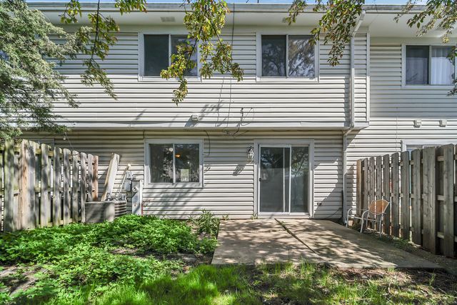 526 Alton Court, Carol Stream, IL 60188
