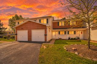 526 Alton Court, Carol Stream, IL 60188