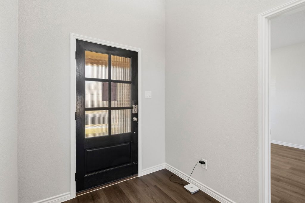 6928 Night Owl Lane, Fort Worth, TX 76036 — photo 3