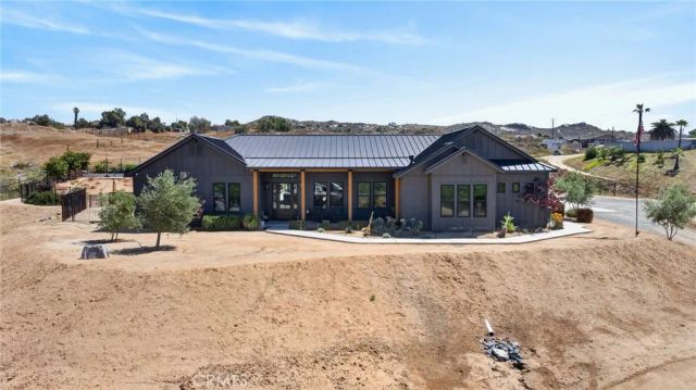 8064 Gopher Gulch, Riverside, CA 92506