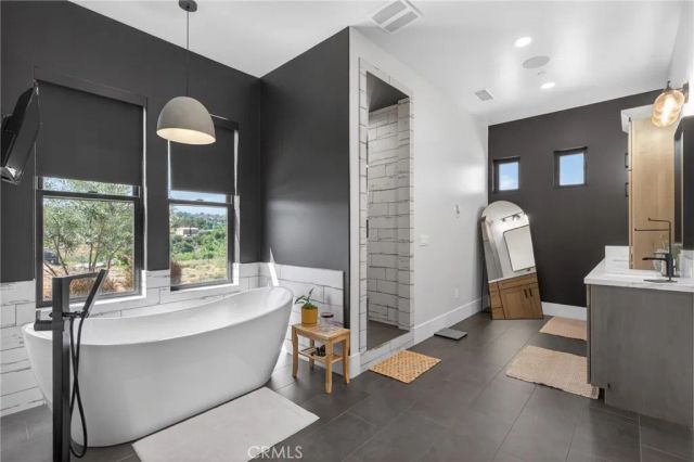 8064 Gopher Gulch, Riverside, CA 92506