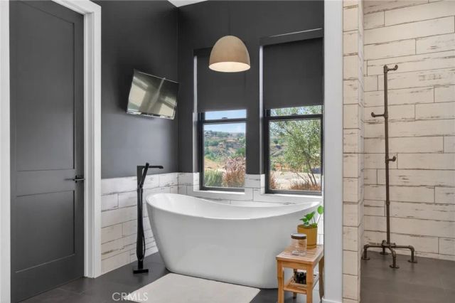 8064 Gopher Gulch, Riverside, CA 92506