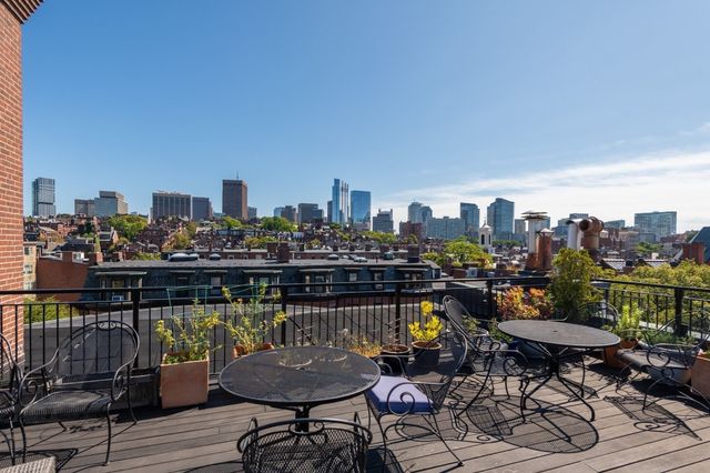 112 Pinckney St 46, Boston, MA 02114