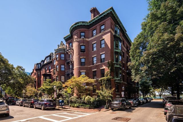 112 Pinckney St 46, Boston, MA 02114