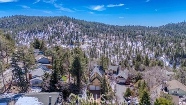 32455 Scandia, Running Springs, CA 92382