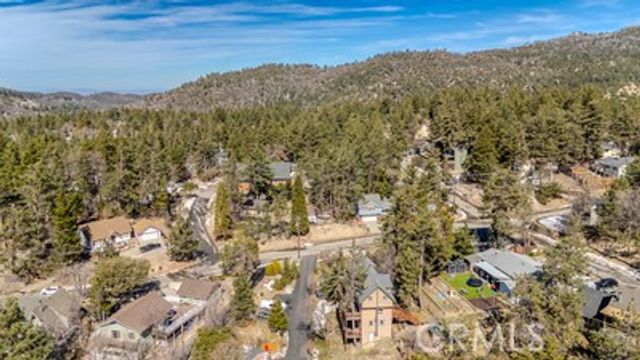 32455 Scandia, Running Springs, CA 92382