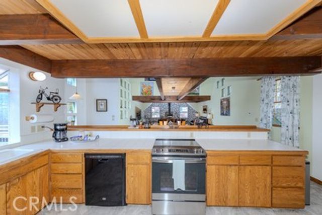 32455 Scandia, Running Springs, CA 92382