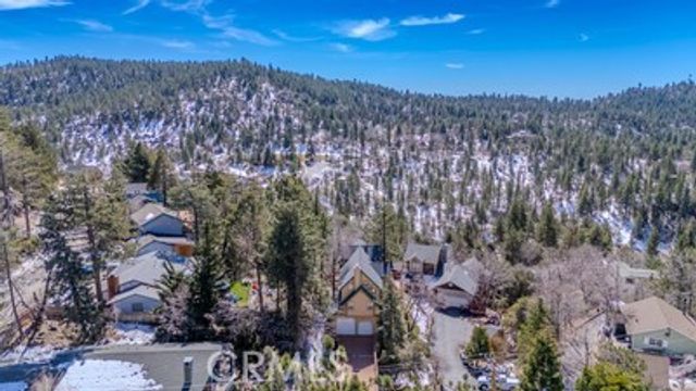 32455 Scandia, Running Springs, CA 92382