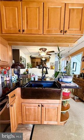306 E WHITE ST, Summit Hill, PA 18250