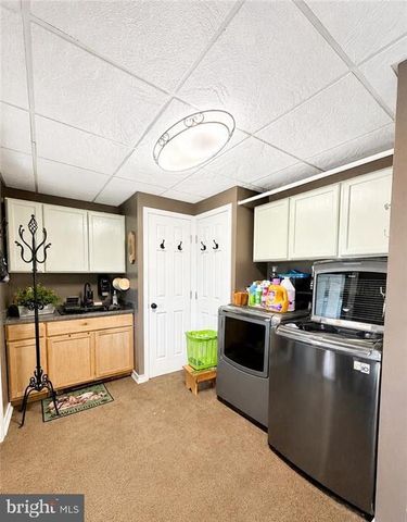 306 E WHITE ST, Summit Hill, PA 18250