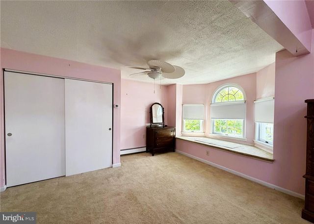 306 E WHITE ST, Summit Hill, PA 18250