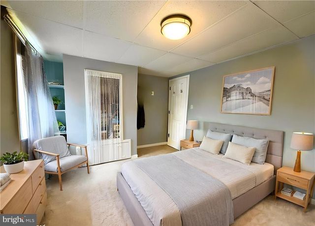 306 E WHITE ST, Summit Hill, PA 18250