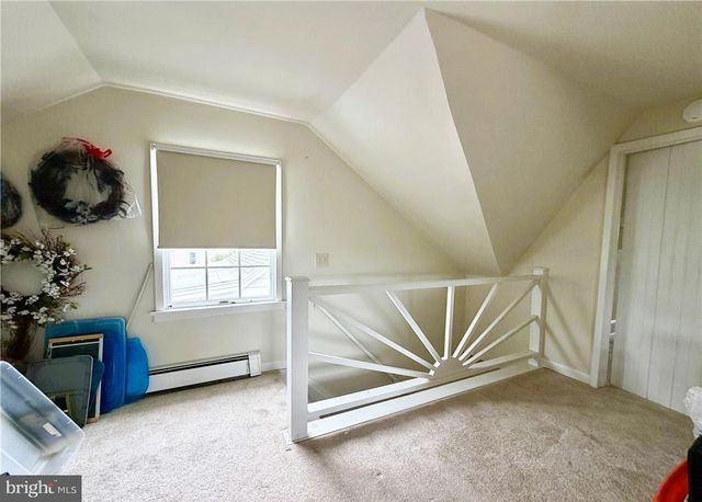 306 E WHITE ST, Summit Hill, PA 18250