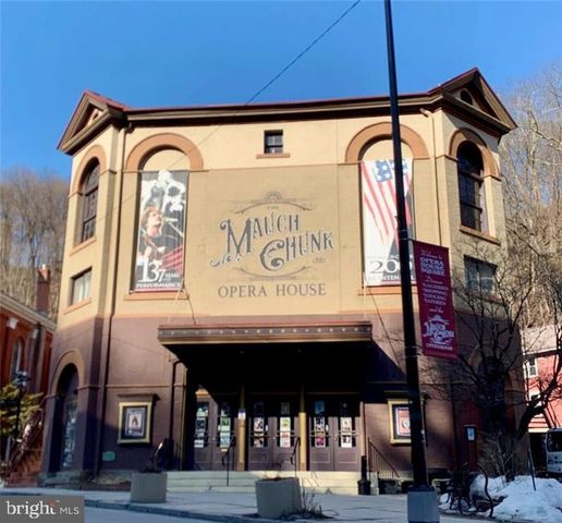 306 E WHITE ST, Summit Hill, PA 18250
