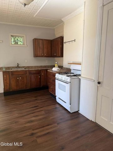 335 1st Street, Troy, NY 12180