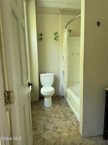 335 1st Street, Troy, NY 12180