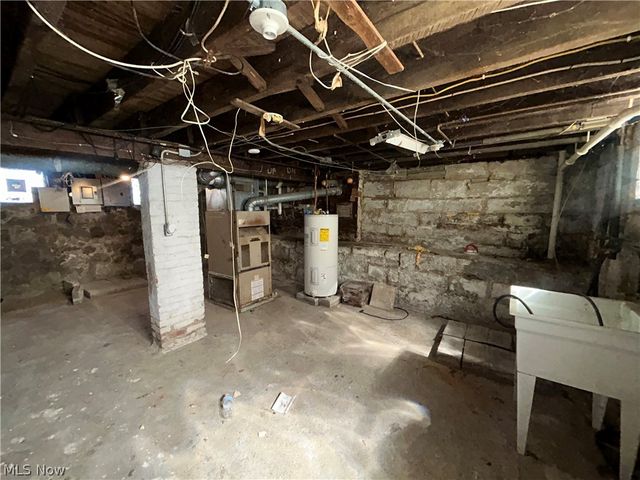 4002 Robert Avenue, Cleveland, OH 44109