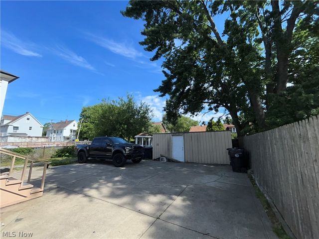 4002 Robert Avenue, Cleveland, OH 44109