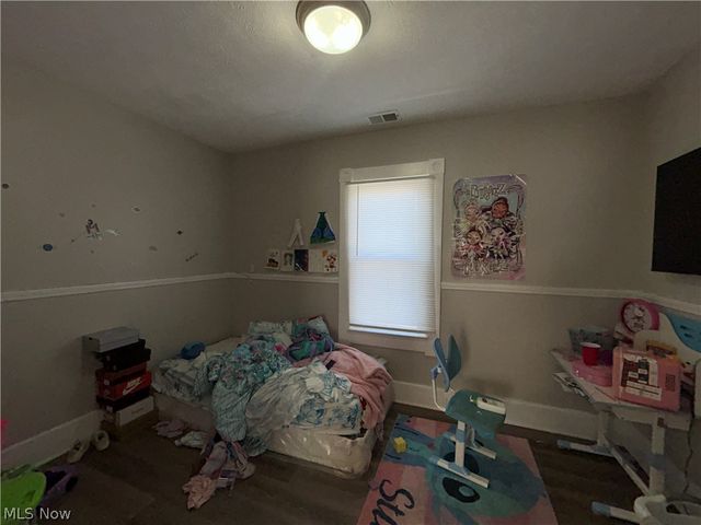 4002 Robert Avenue, Cleveland, OH 44109