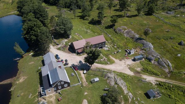 345 Deer Valley Road, Bradford, NH 03221