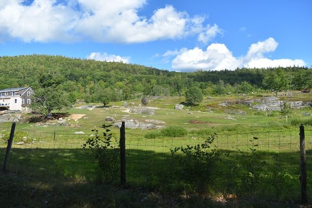 345 Deer Valley Road, Bradford, NH 03221